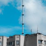 Konglomerat kwarcytowy – cechy i cena tego materiału budowlanego